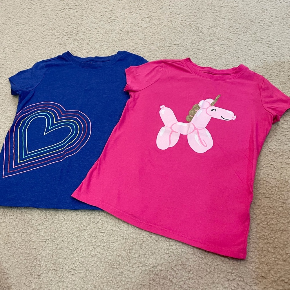 Cat & Jack 🦄 unicorn and heart 💙 shirts best 6/7